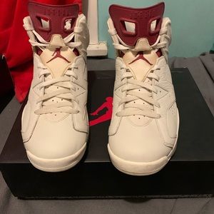 Jordan 6 Maroons